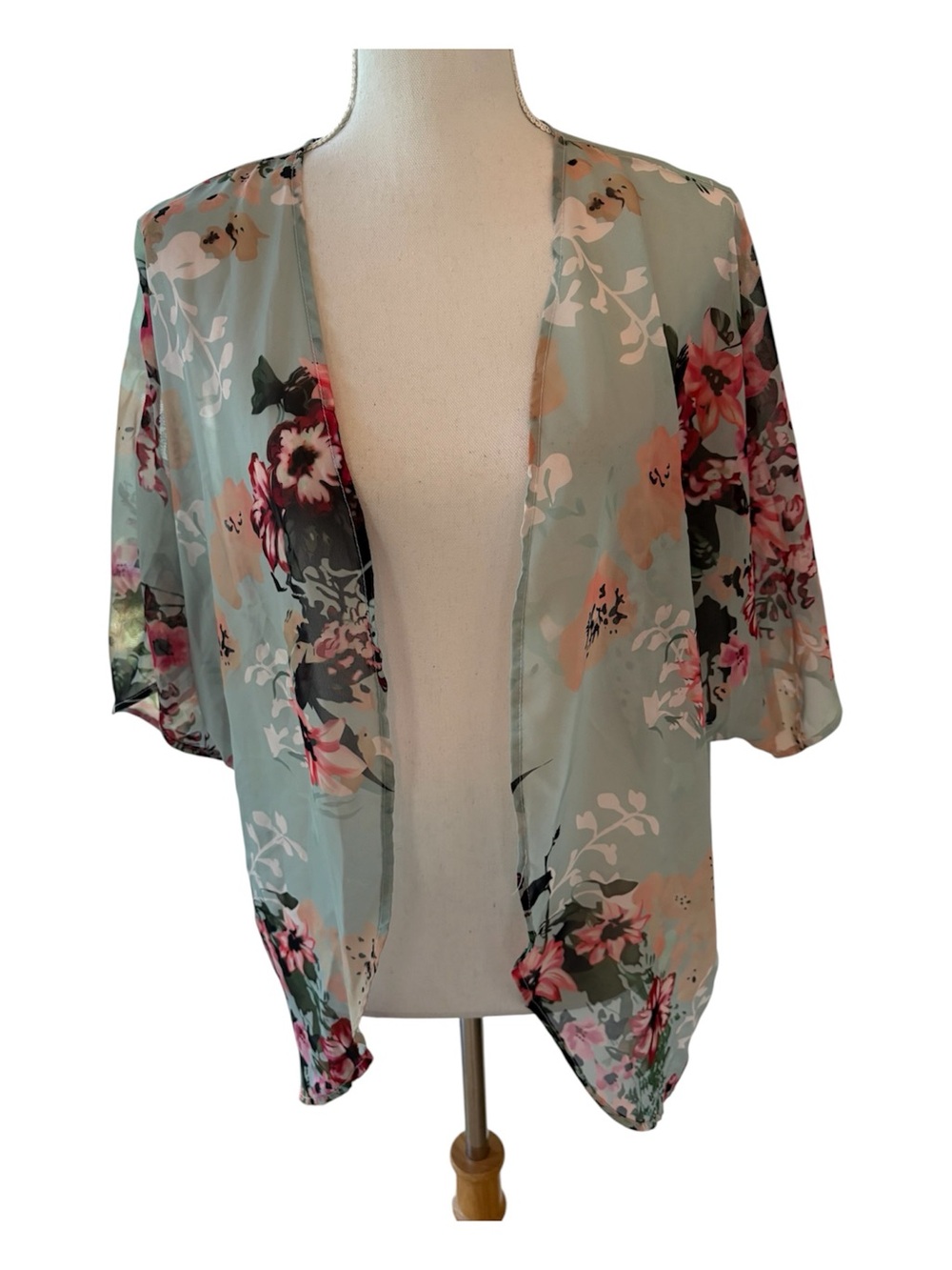 Feitong Lightweight Sheer Boho Kimono Cover-up.  Size S